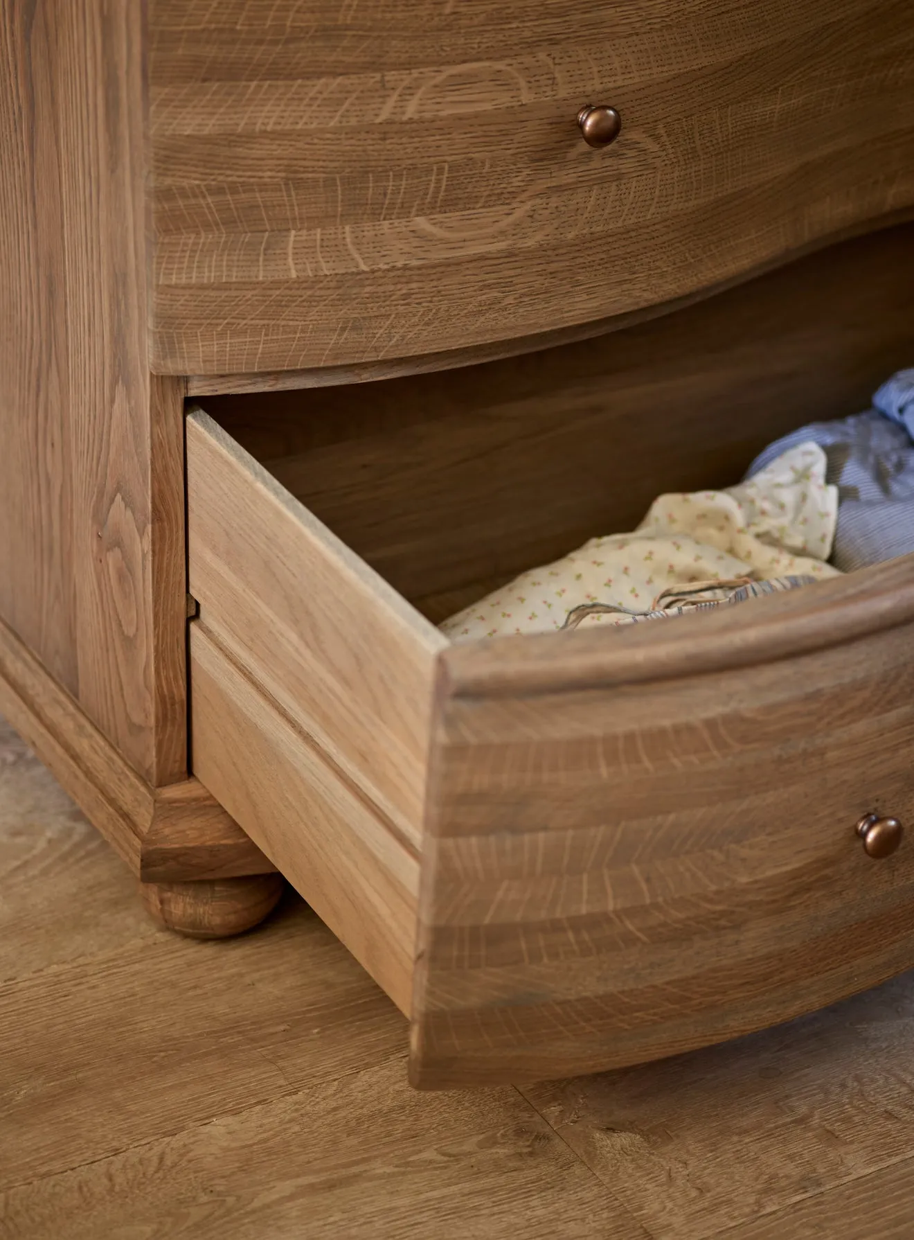 Iris Oak Chest of Drawers