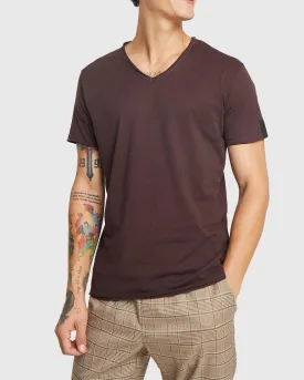 REPLAY R2782660M3591 PLUM V-NECK TEE